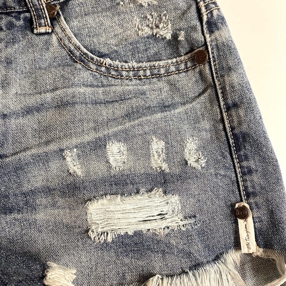 OneTeaspoon Juliettes high waist Coastal Cowgirl curved hem.Size 26 - Picture 6 of 15